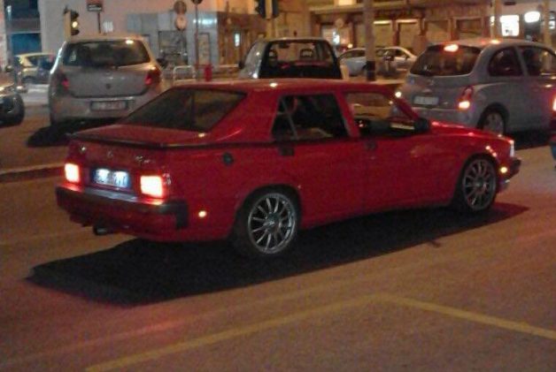 Alfa Romeo 75