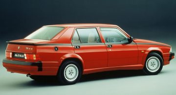 Photo of Alfa Romeo 75