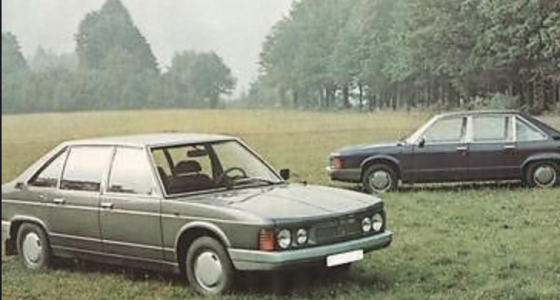 Tatra 613-3 (1985)