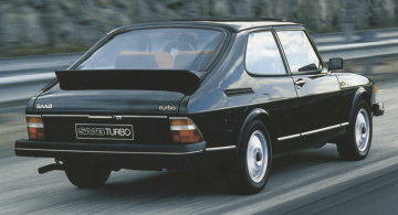 Photo of Saab 900