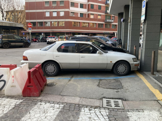 1989 Lexus LS400